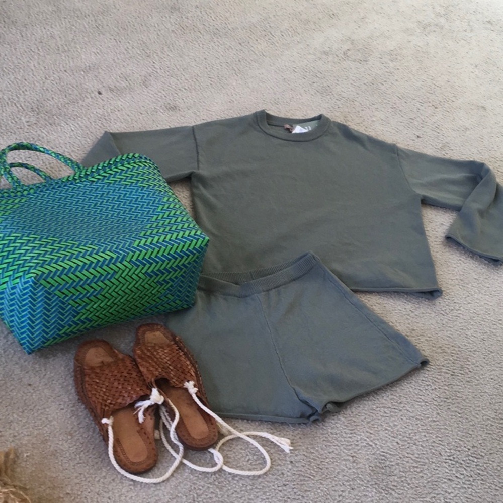H&M/“OLIVE MARTINI”KNIT SWEATER & SHORT TRAVEL SET/NWT